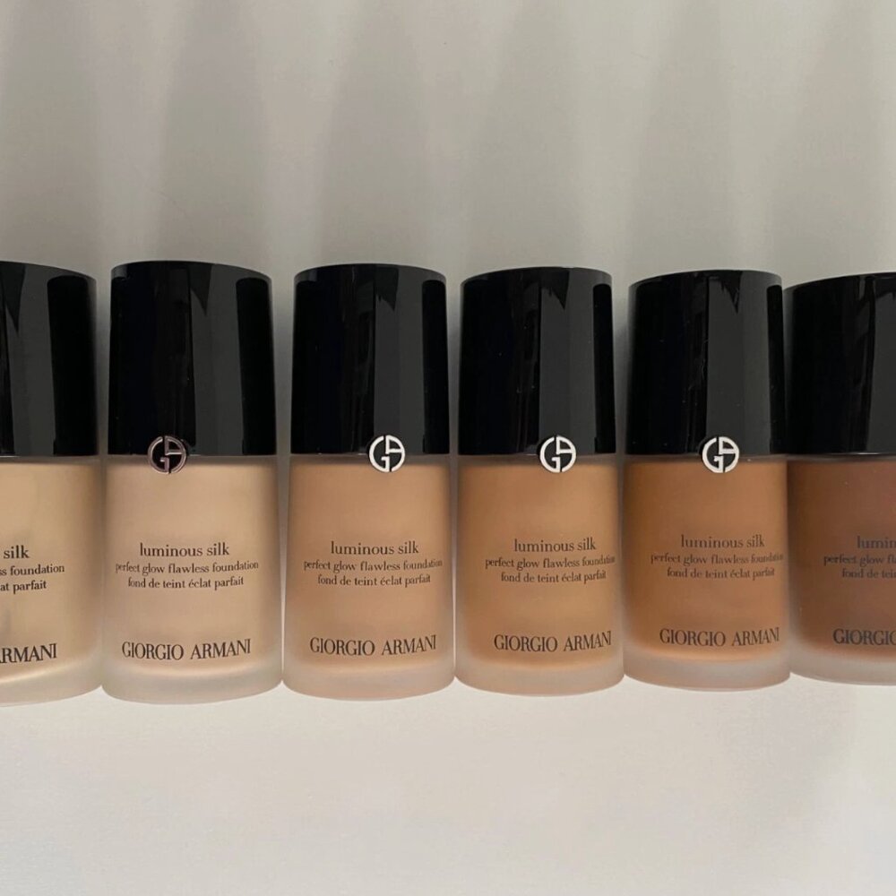 Armani Luminous Silk Foundation - 8.5 - Tan to Deep, Peach - 35% off retail